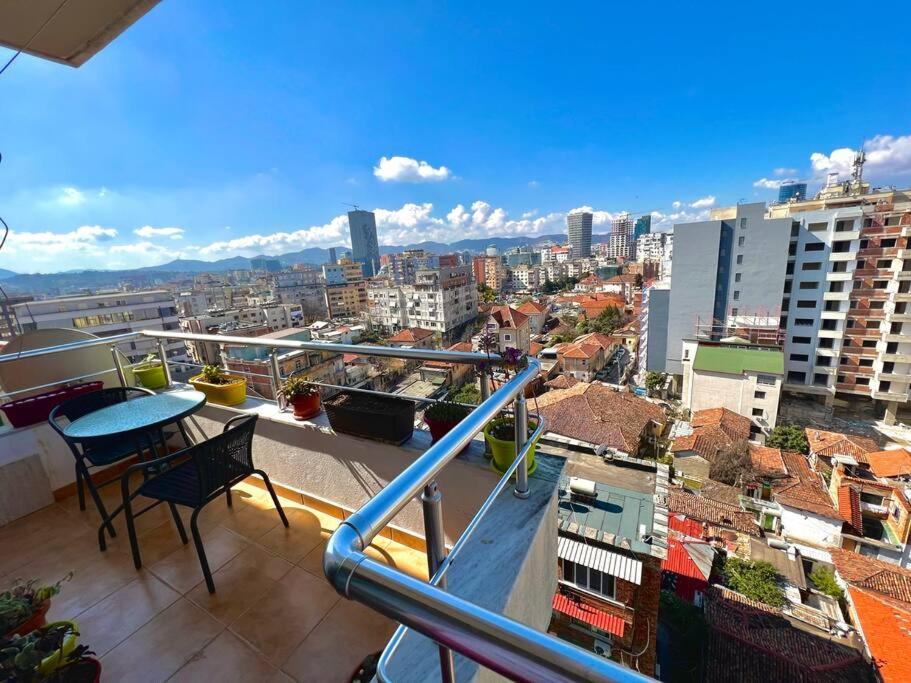 Central Tirana Flat Near Bazaar المظهر الخارجي الصورة