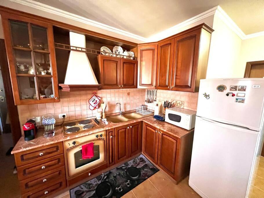 Central Tirana Flat Near Bazaar المظهر الخارجي الصورة