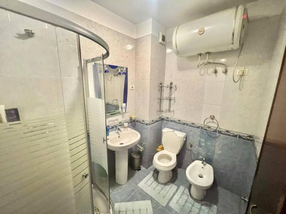 Central Tirana Flat Near Bazaar المظهر الخارجي الصورة