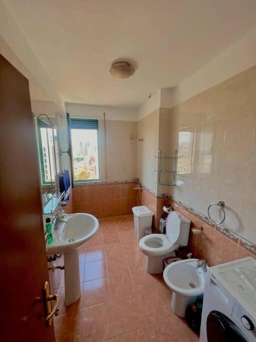 Central Tirana Flat Near Bazaar المظهر الخارجي الصورة